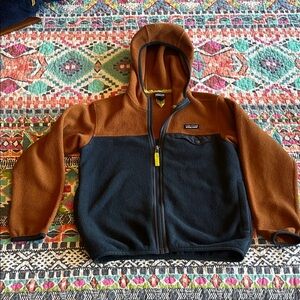Patagonia Kids' Tan and Black Fleece Jacket